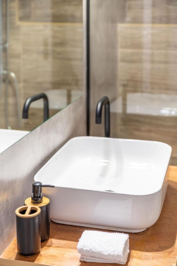 Modern Escape Near Riviera & Niarchos Foundation! Athens